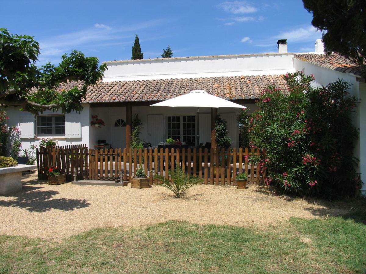 Mas De Charme Les Pellegrins Villa Saintes-Maries-de-la-Mer Bagian luar foto